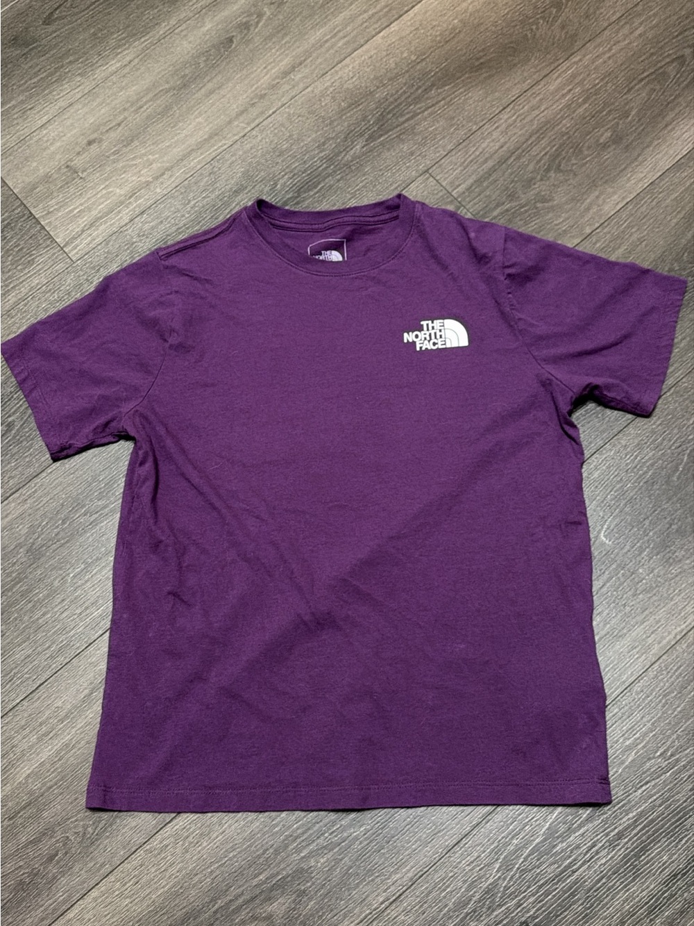 The North Face Women’s Medium T-shirt Purple Crew Neck